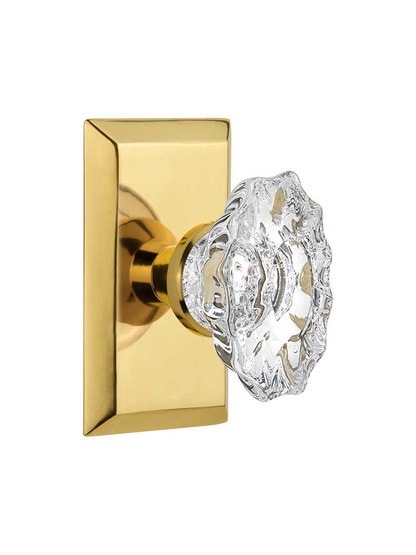 New York Rosette Door Set with Chateau Crystal Glass Knobs in Polished Brass.